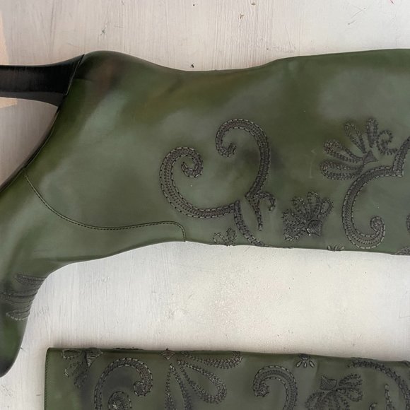 Bottega Veneta Heeled Boots in Green Leather with Embroideries Pointed Toes - Picture 5 of 9